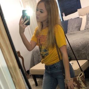 Meet your Posher, Ally